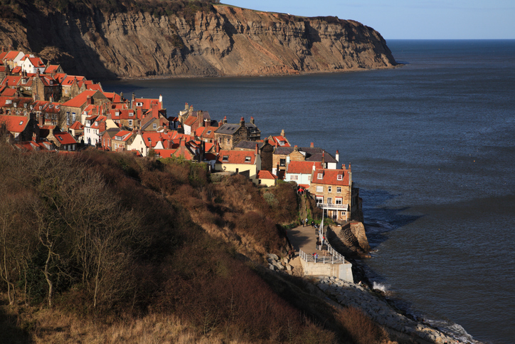 whitby to robin hoods bay walk